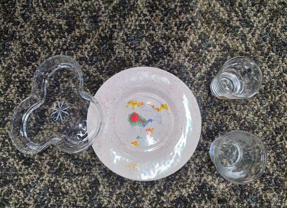 Zrike Christmas Geese Speckled Salad Plate
